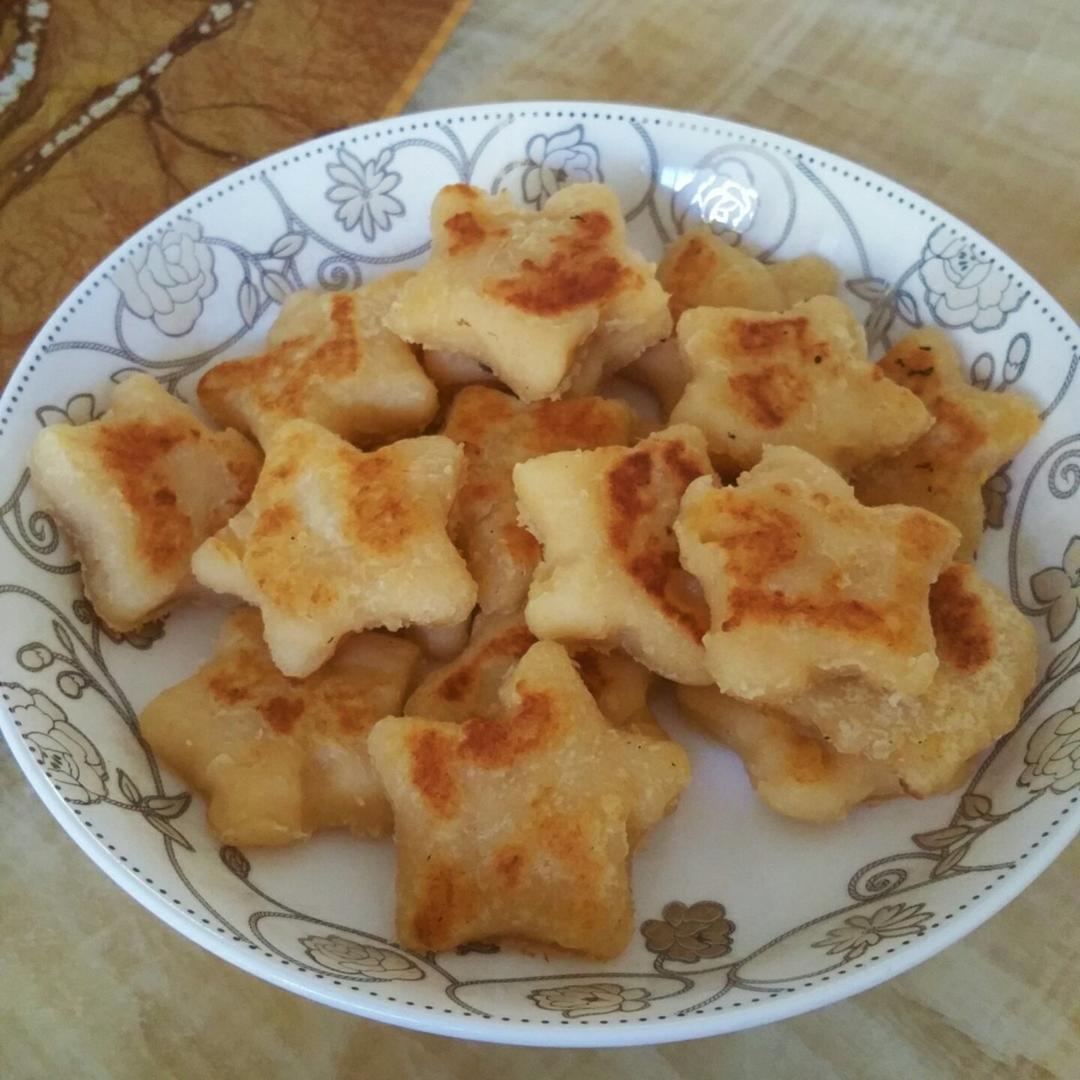 宝宝辅食--三文鱼土豆胡萝卜泥煎饼
