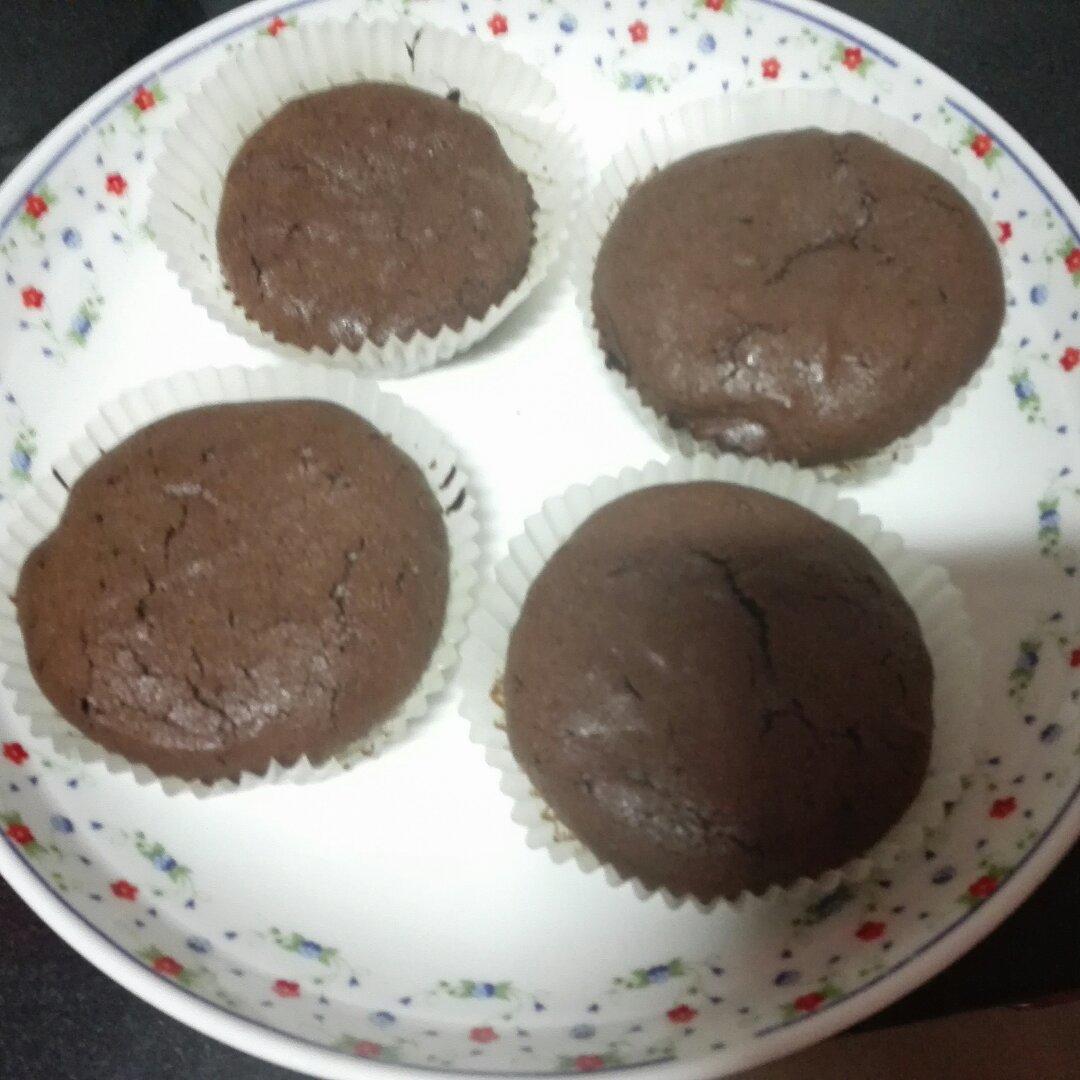 给妹子群的巧克力熔岩蛋糕