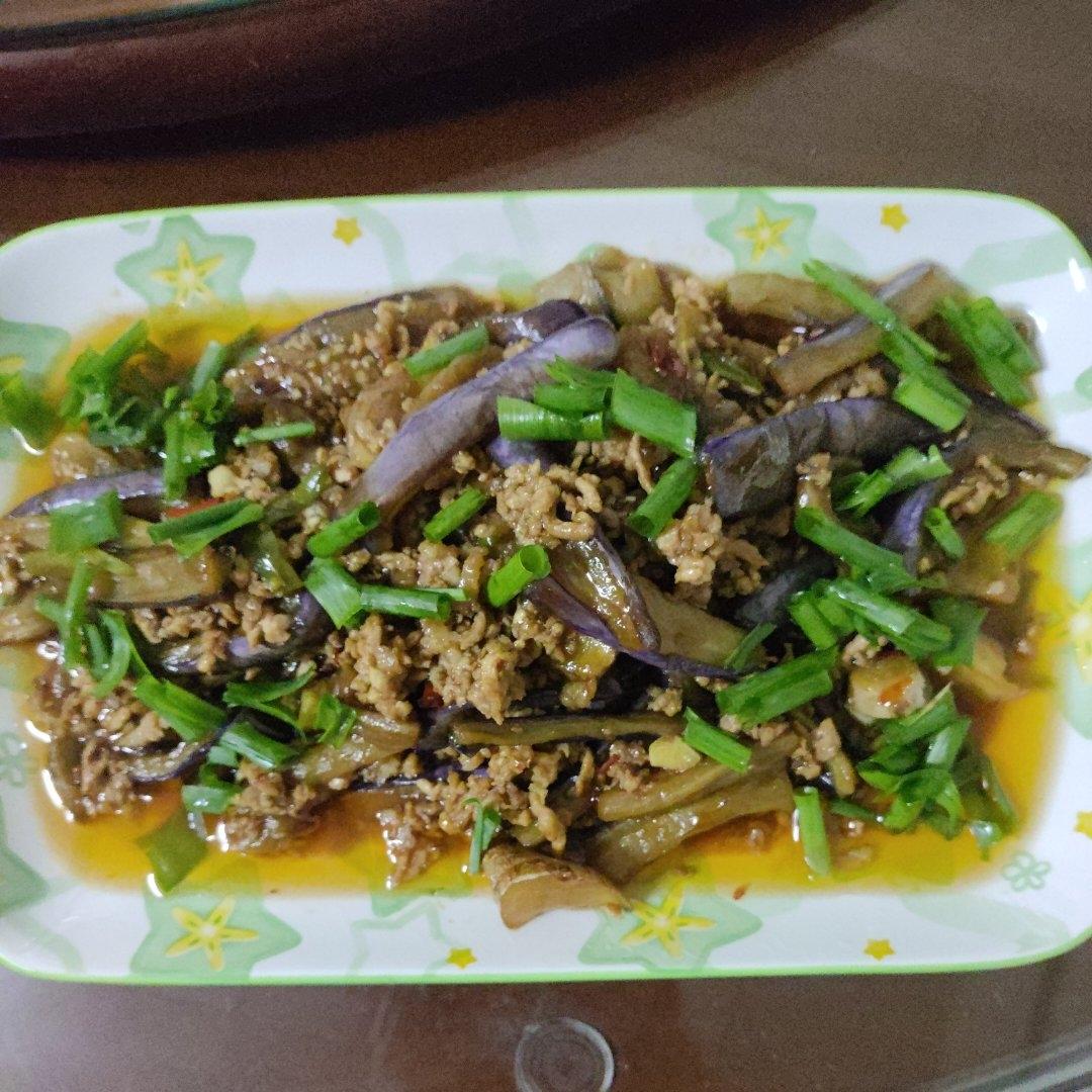 开胃下饭菜！巨简单的家常鱼香茄子煲