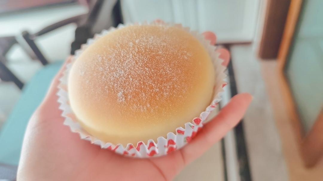 香葱肉松墨西哥包