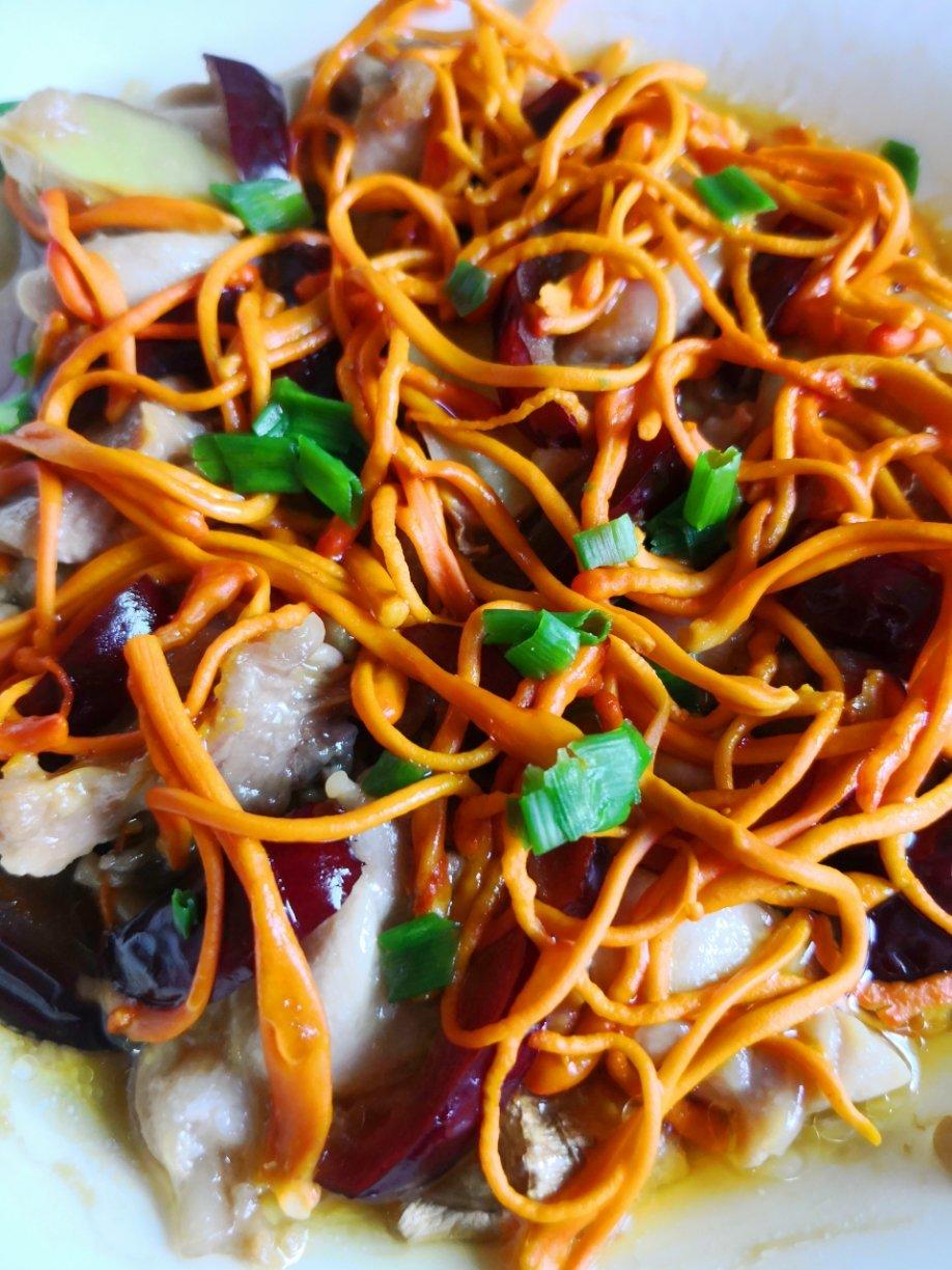 飞鸟豆豆做的虫草花蒸排骨