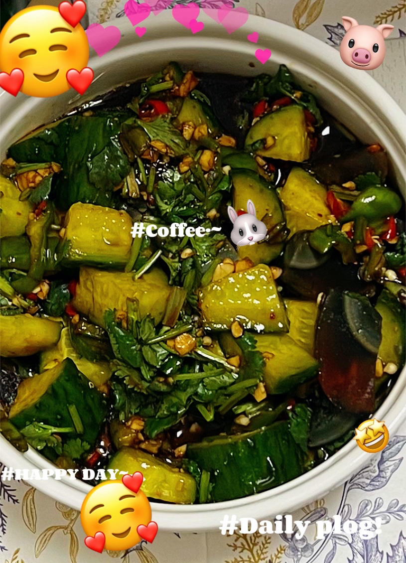 夏日开胃小凉菜“皮蛋拌黄瓜🥒”开胃减脂