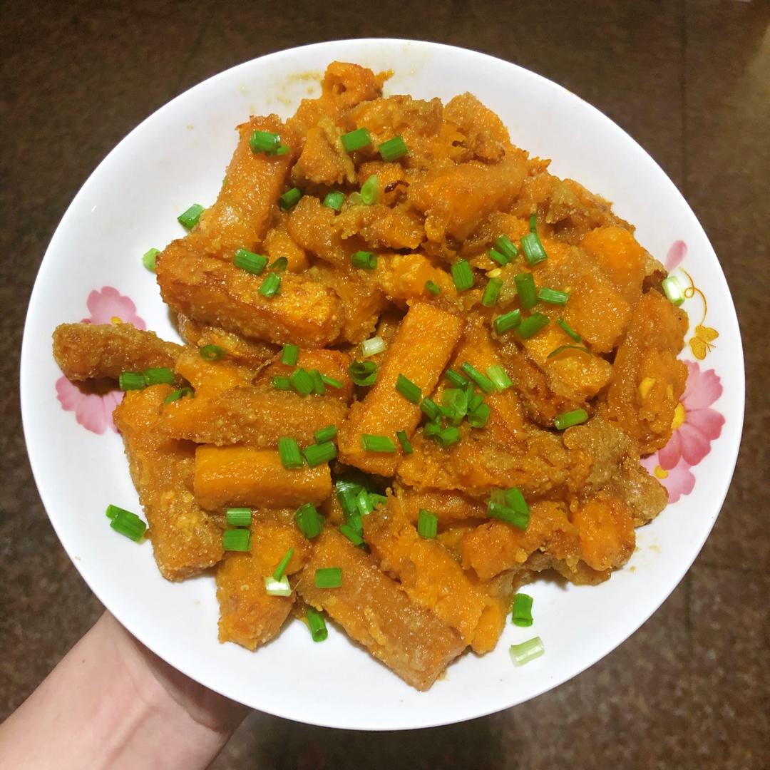 咸蛋黄焗南瓜，黄金好搭档！