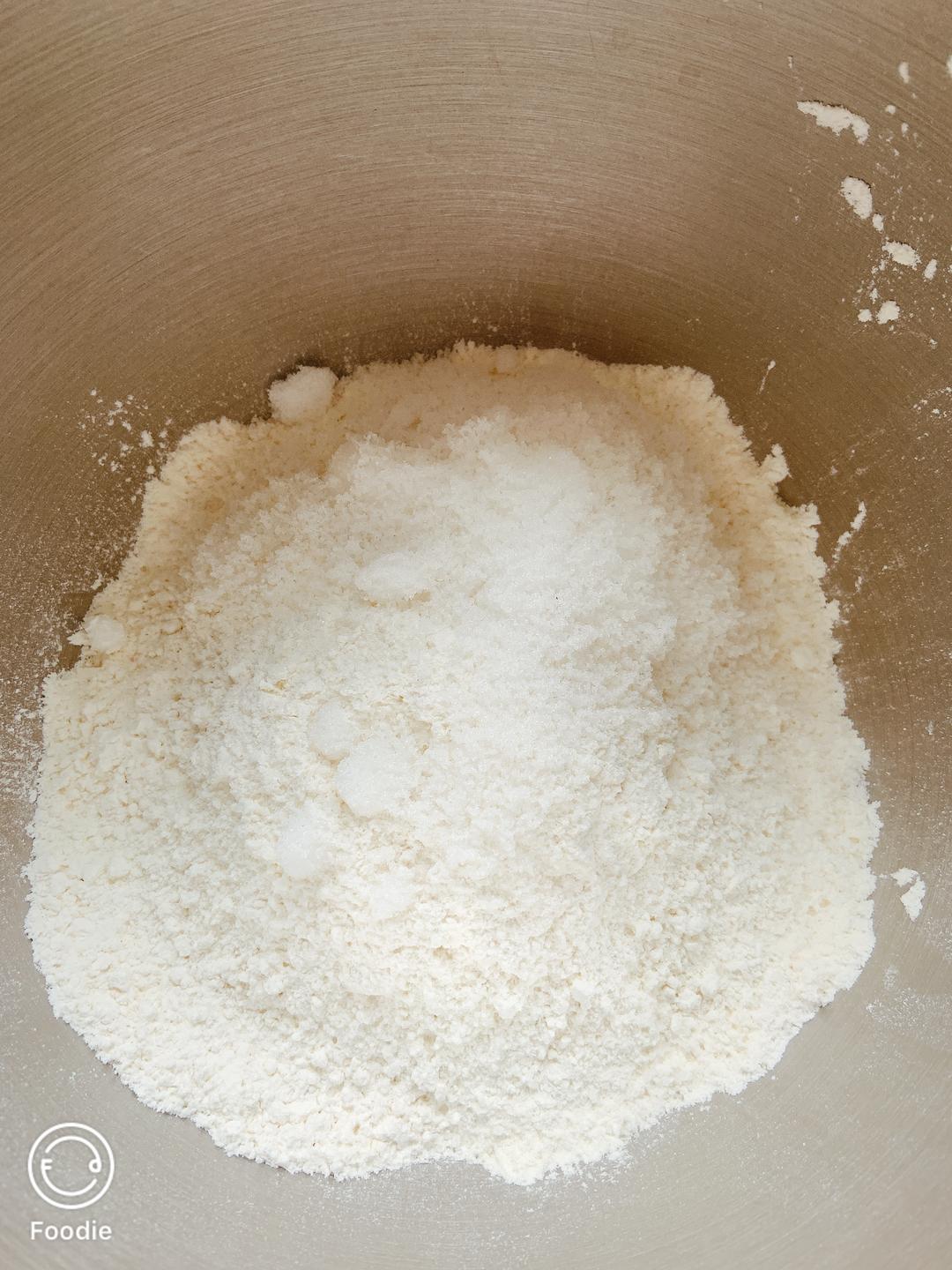 纯奶手撕吐司的做法 步骤1