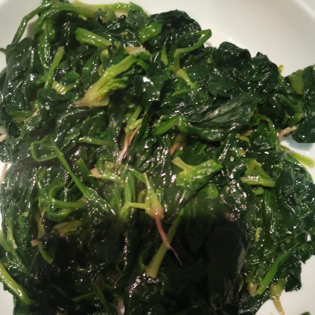 清炒菠菜