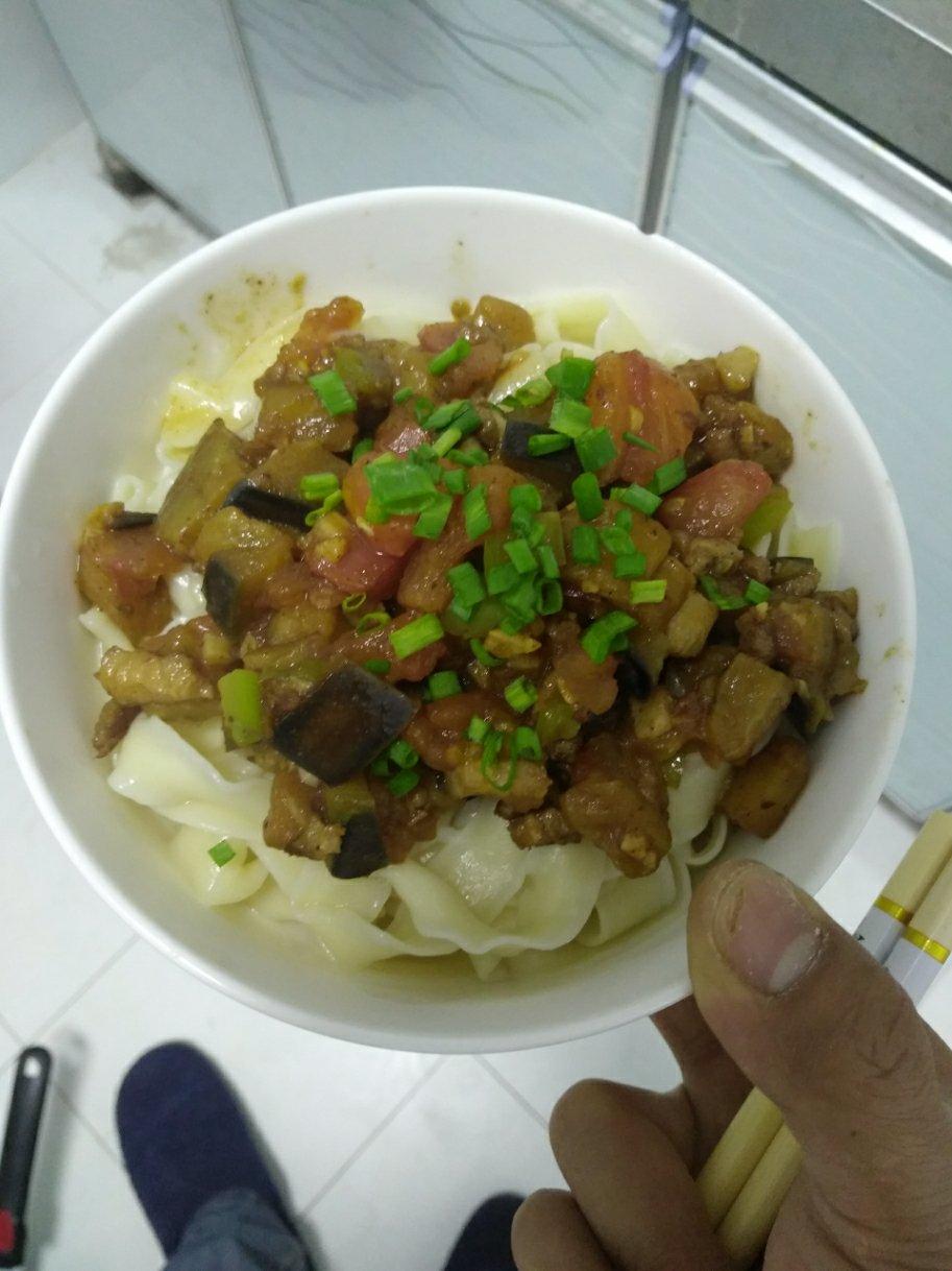 茄子肉丁打卤面