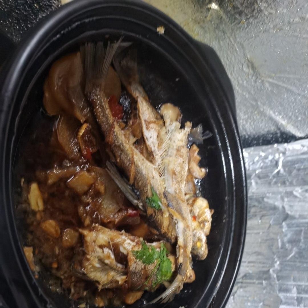 豆腐鲜鱼锅