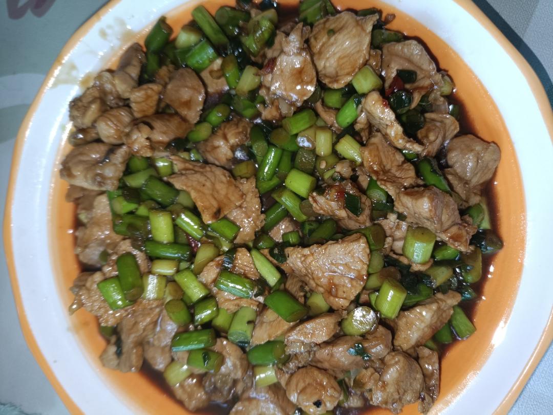 蒜苔炒肉末，三碗米饭都不够吃