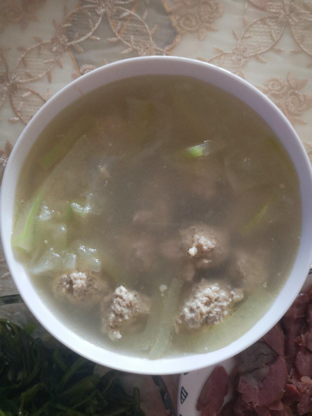夏天不可错过的家常味--冬瓜丸子汤