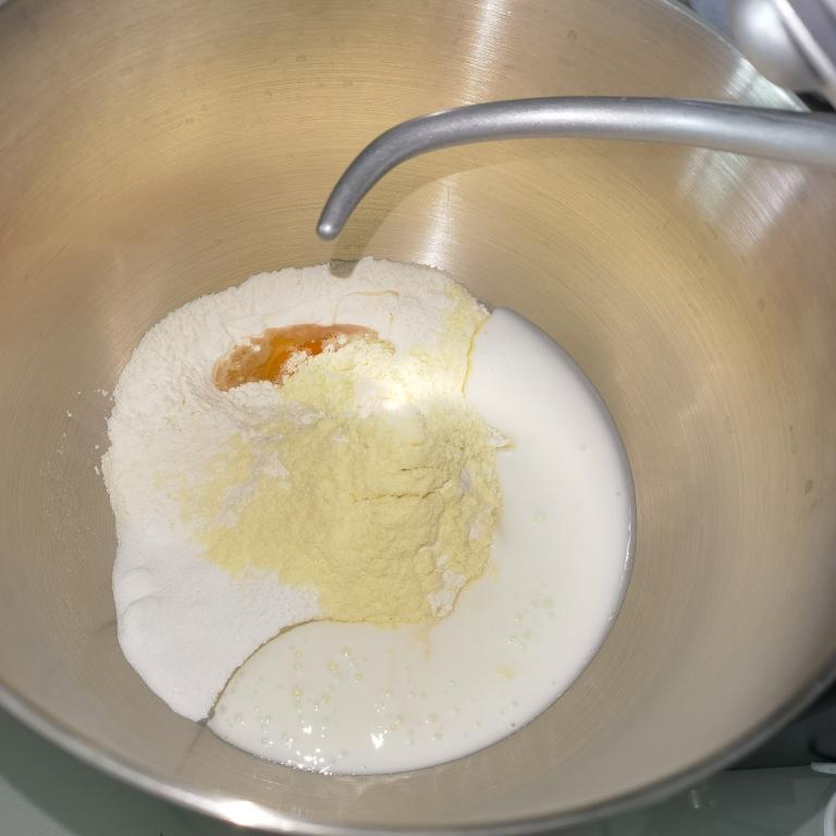 纯奶手撕吐司的做法 步骤1