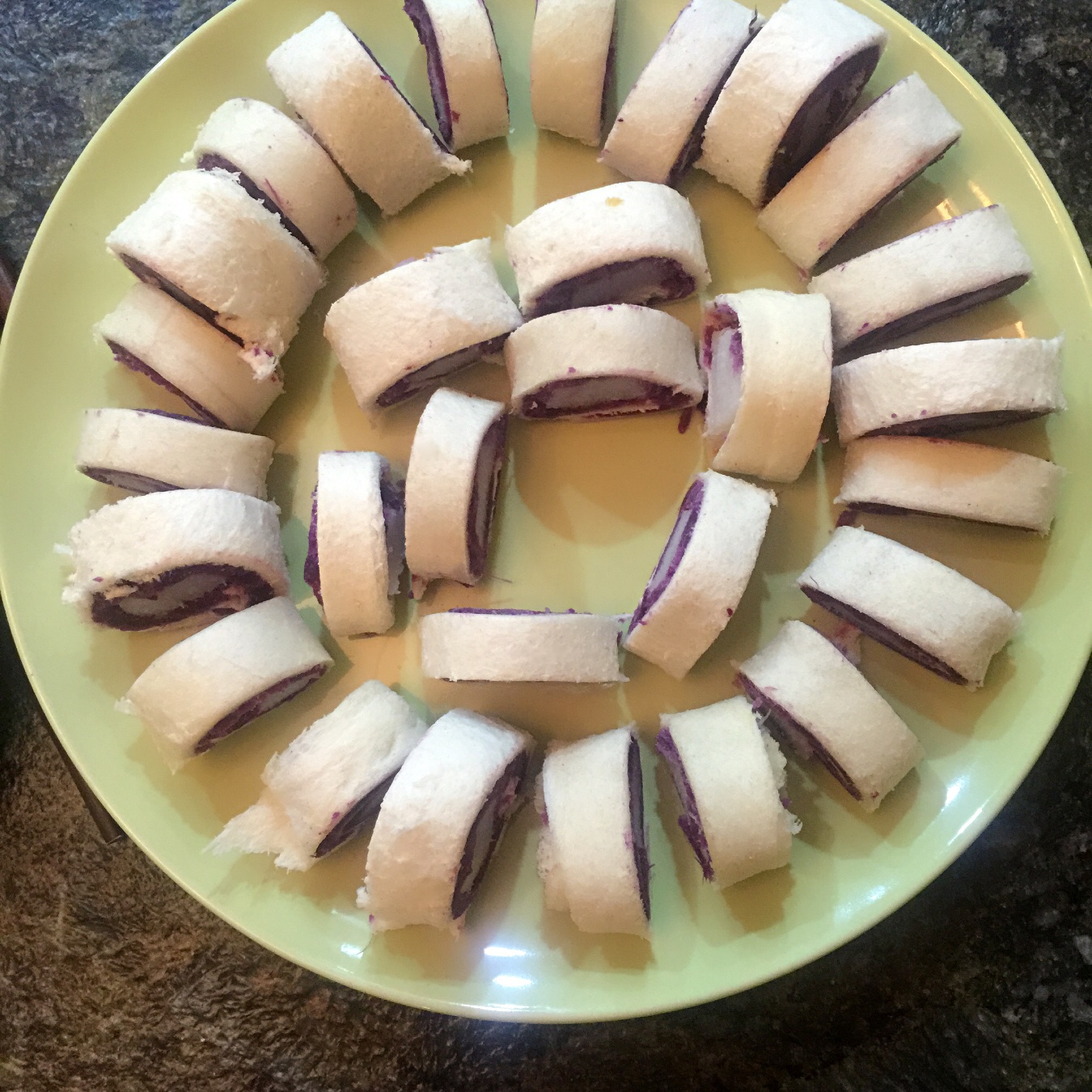 太阳花-135做的紫薯山药卷