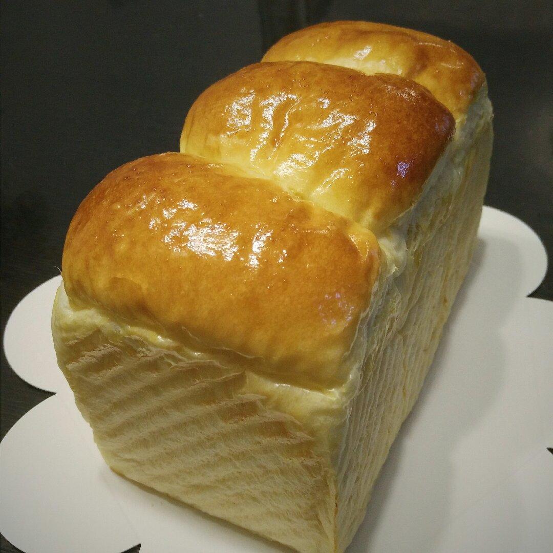 百分之80中种奶油蛋白吐司