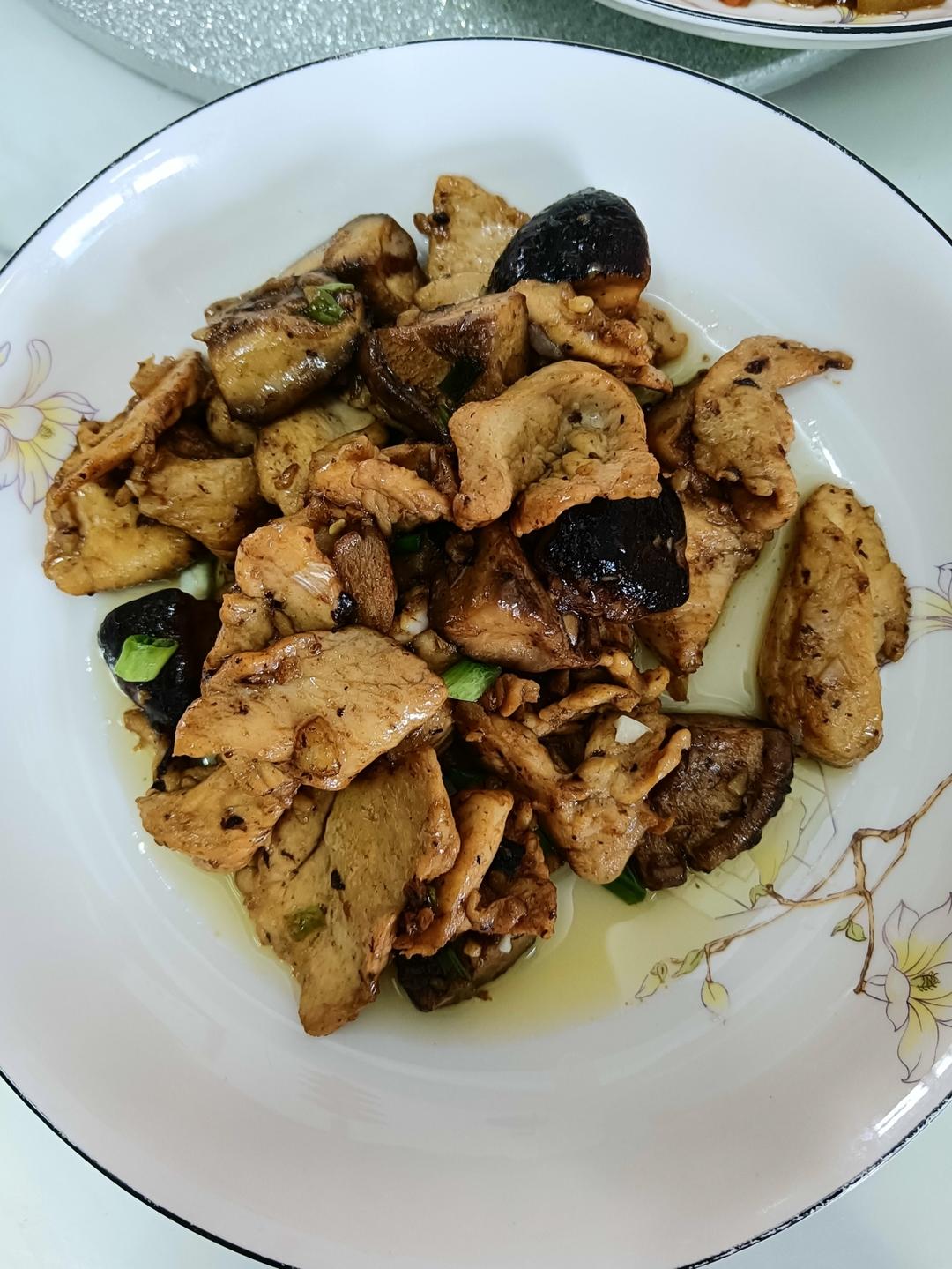 低脂低卡‼️ 家常菜‼️香菇滑鸡‼️好吃到停不下来