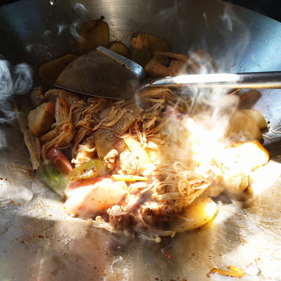 家庭聚会被赞爆的～麻辣香锅 今天这道菜太给撑场面了