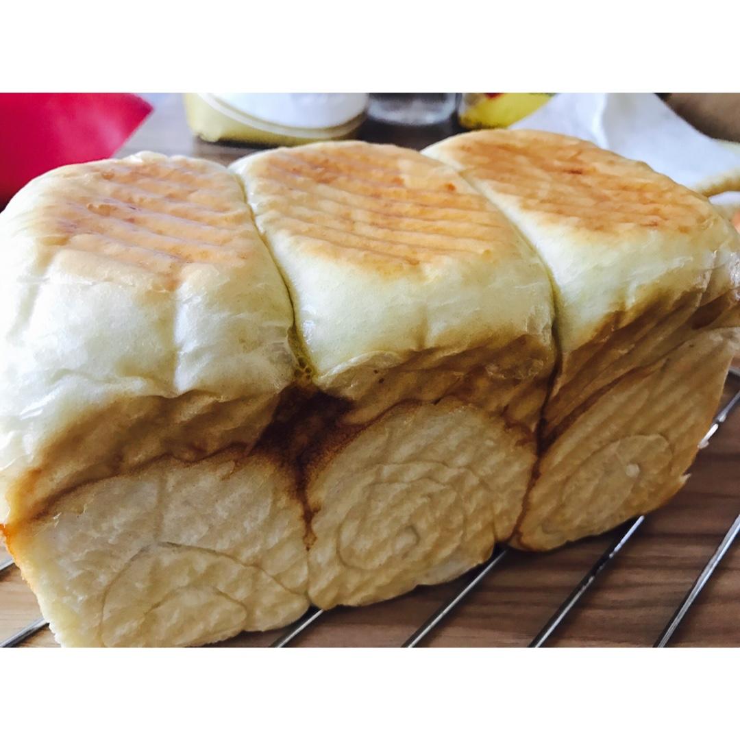 基础面包制作 Basic Bread (Loaf&Roll)