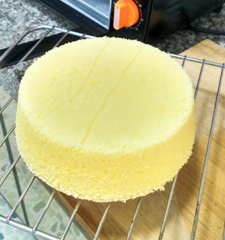 比戚风还要柔软Q弹的海绵蛋糕