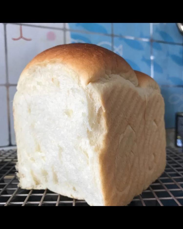 冷藏中种—纯淡奶油制作的北海道吐司