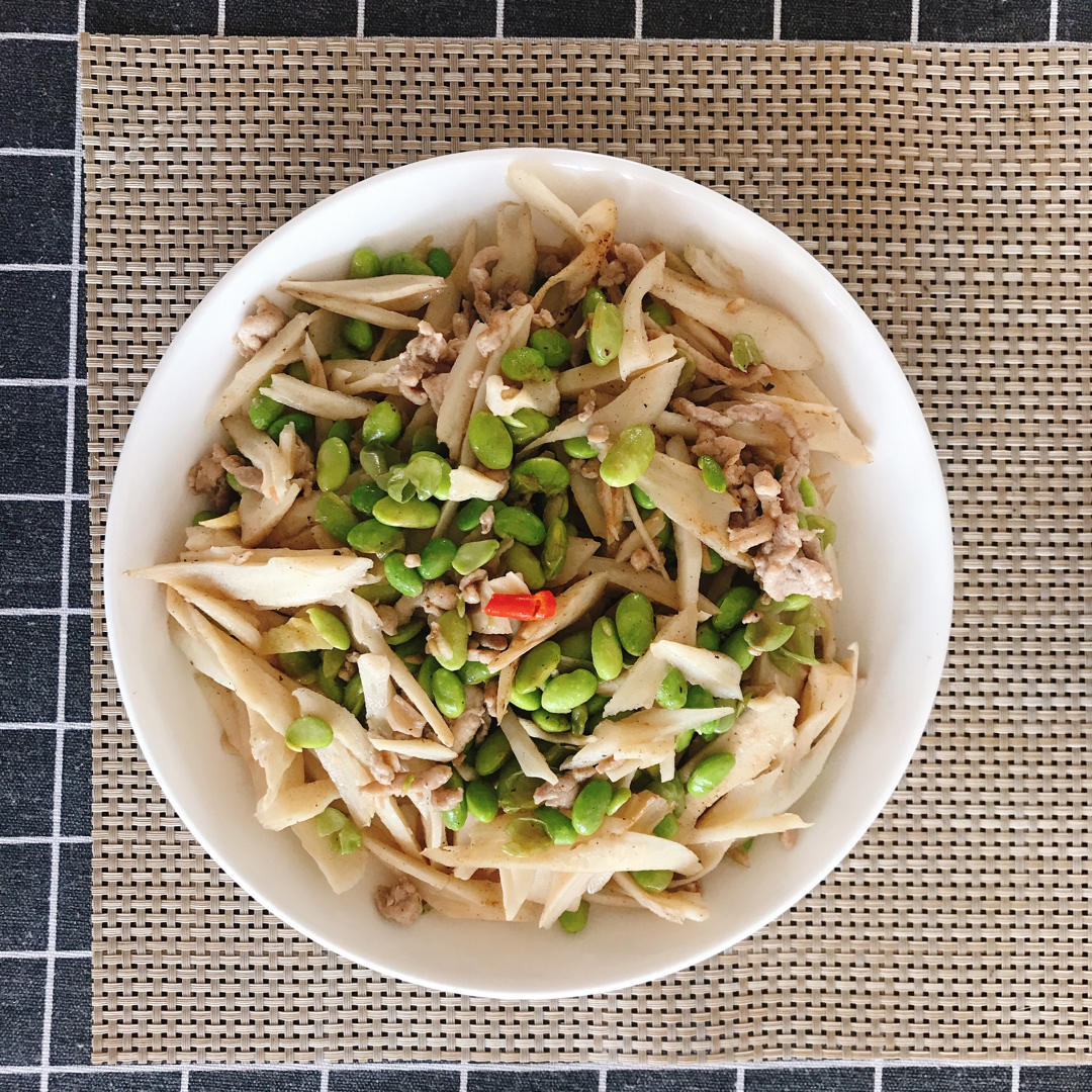 莲藕毛豆炒肉丝