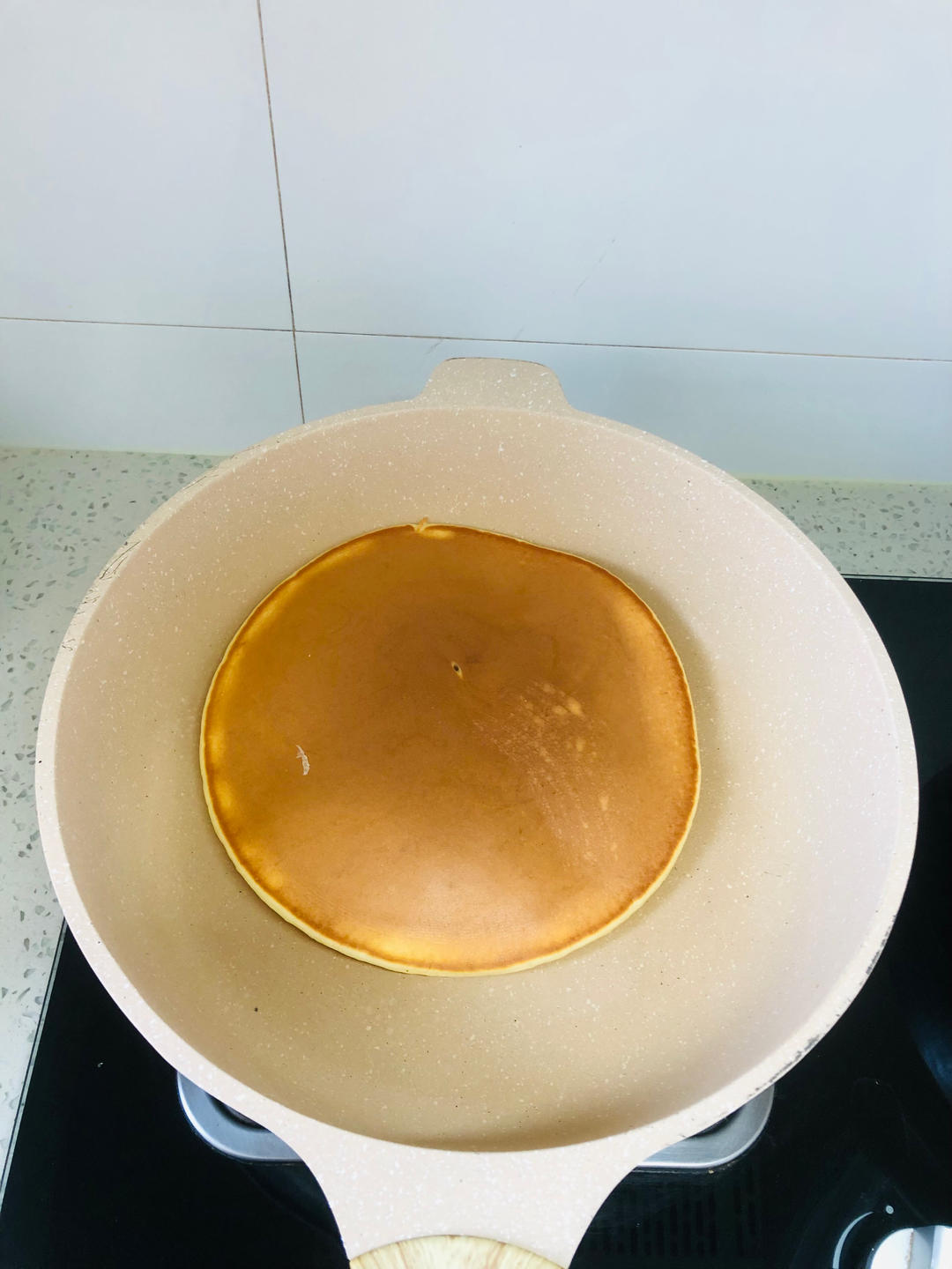 一口平底锅搞定✨松软可口🍫香蕉巧克力松饼