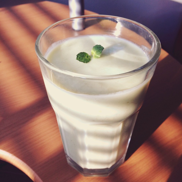 牛油果香蕉奶昔