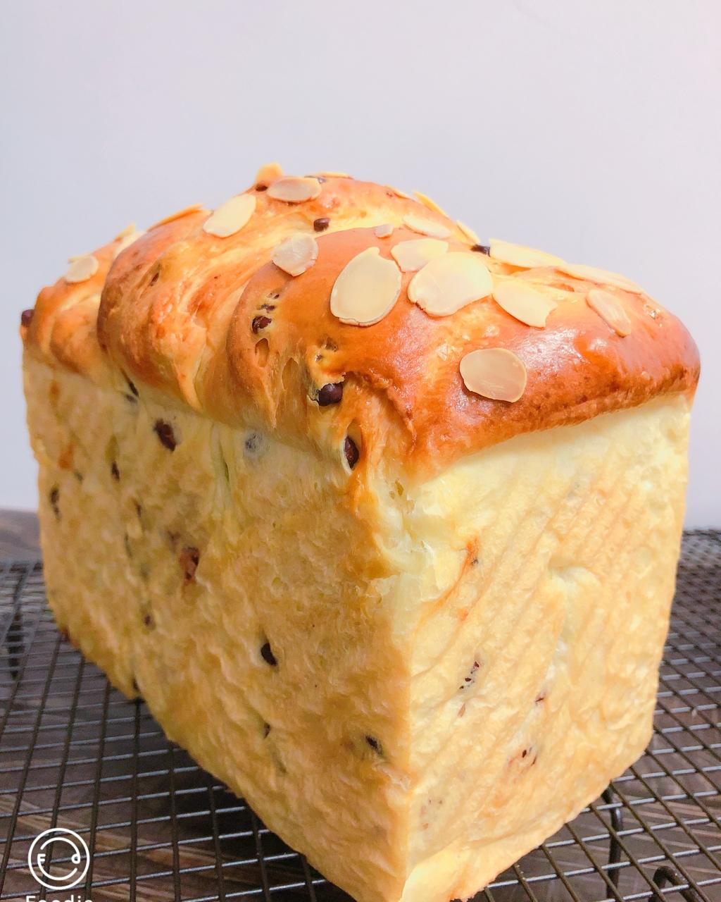 牛奶吐司——面包机揉面专用的方子，简单版！