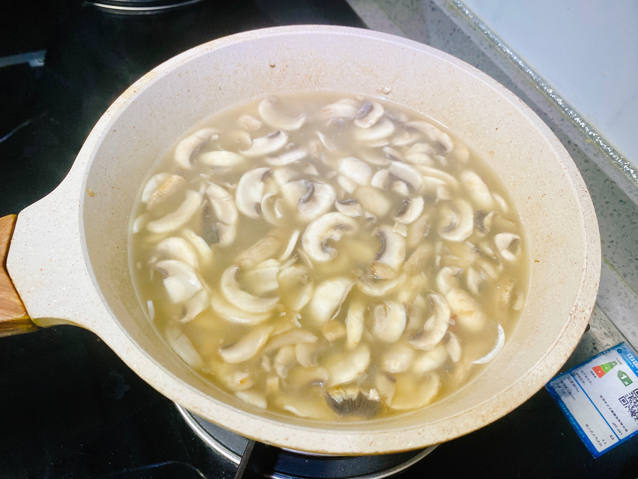 【家常法式浓汤】黑松露口蘑汤的做法 步骤7