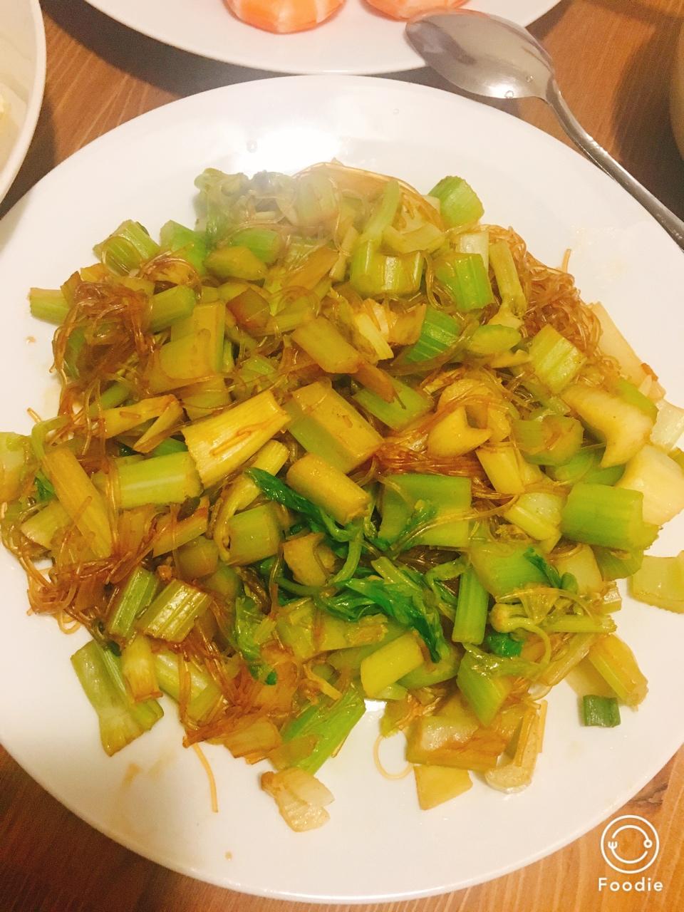 香芹炒粉丝