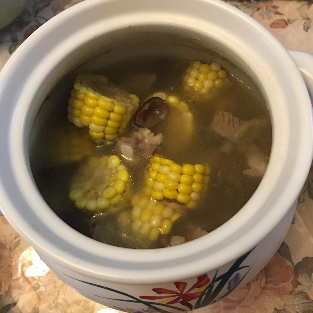 玉米排骨汤