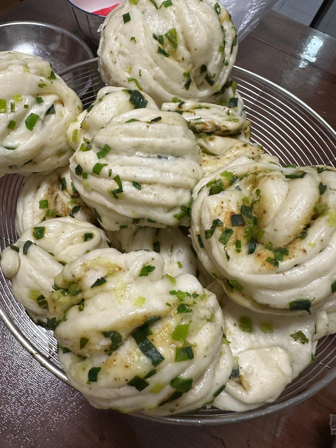 葱油花卷，一根筷子卷出漂亮的造型