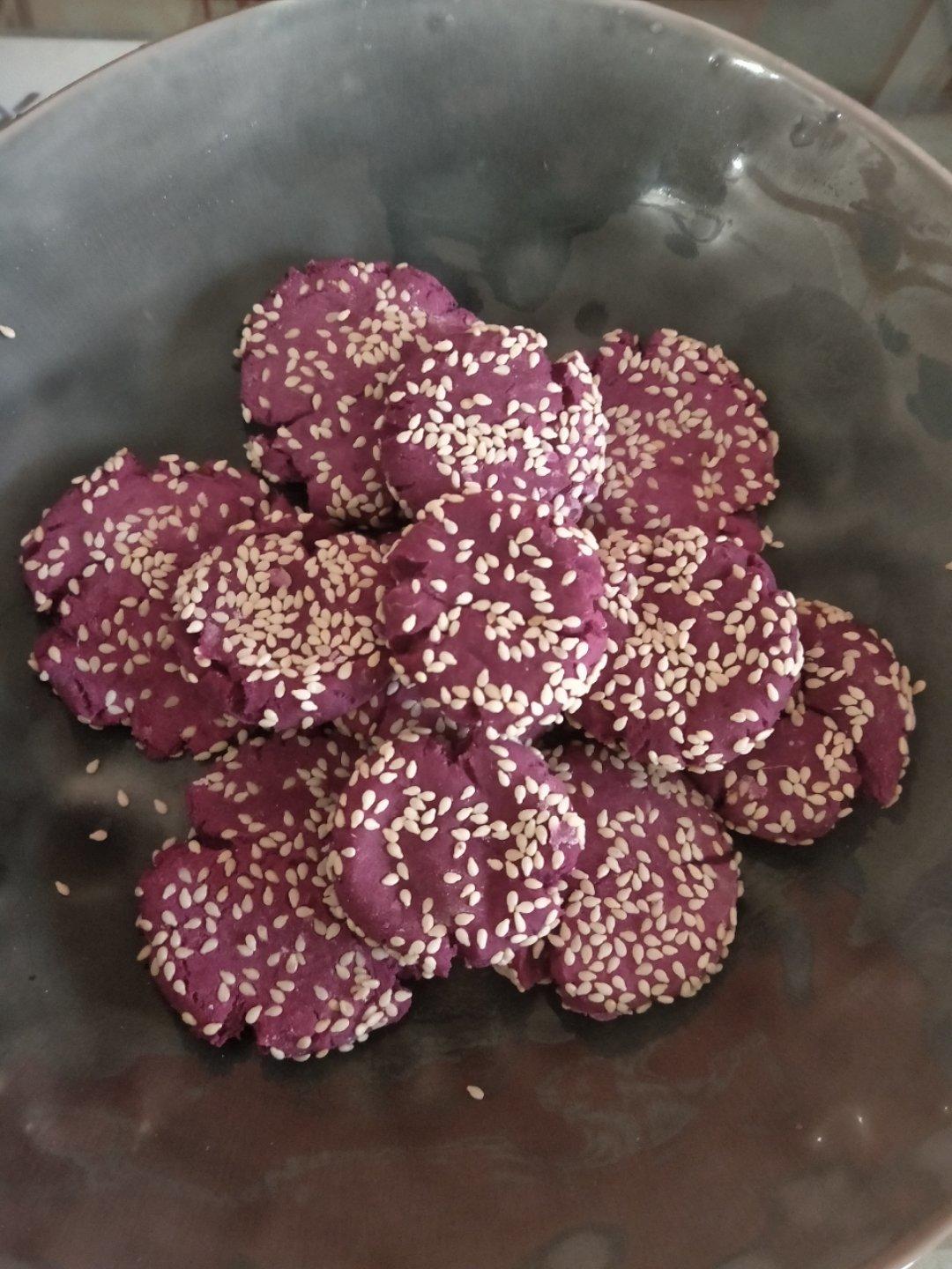 紫薯芝麻饼
