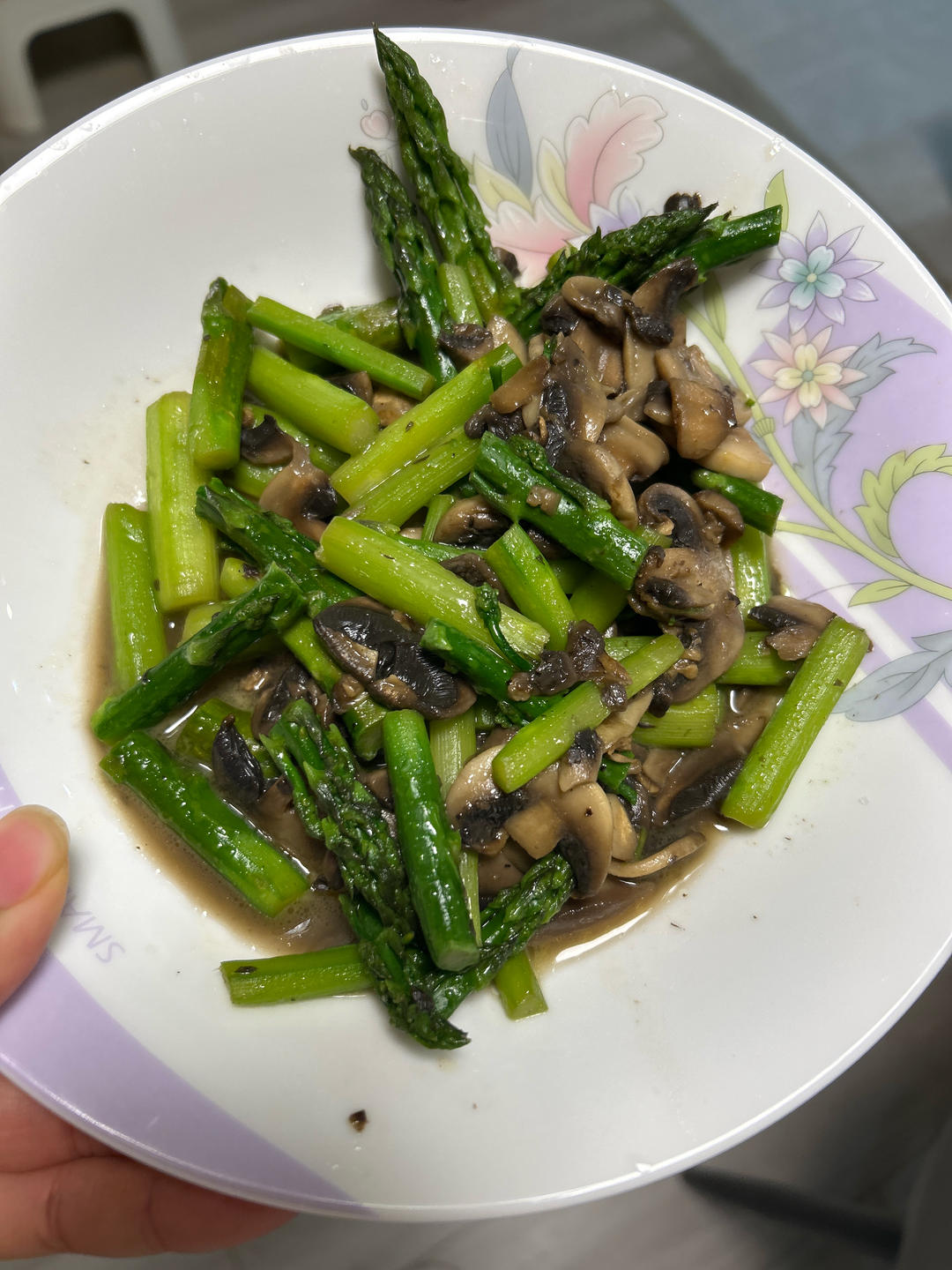 教你做最好吃的芦笋炒蘑菇 新手速get！