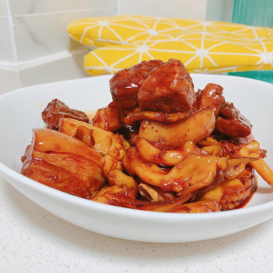 墨鱼干烧肉