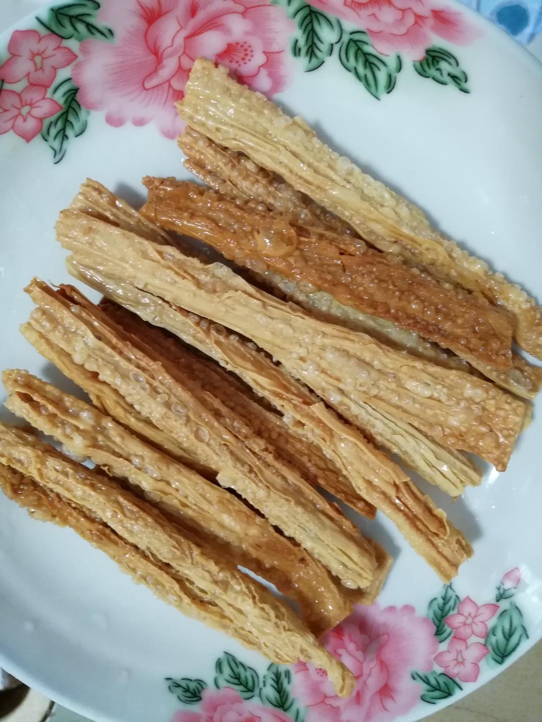 油炸腐竹（支竹，简单的火锅配菜）