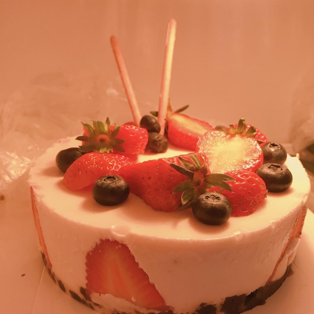 草莓慕斯（6寸）