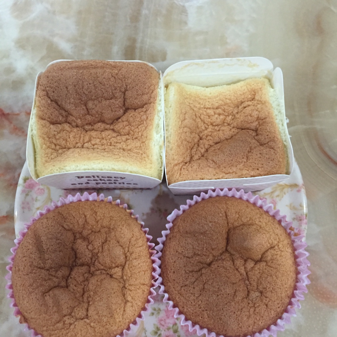 软绵绵戚风纸杯蛋糕