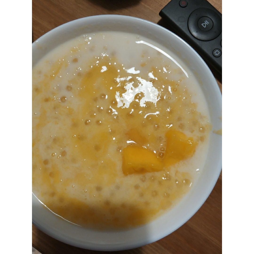 芒果椰汁西米露