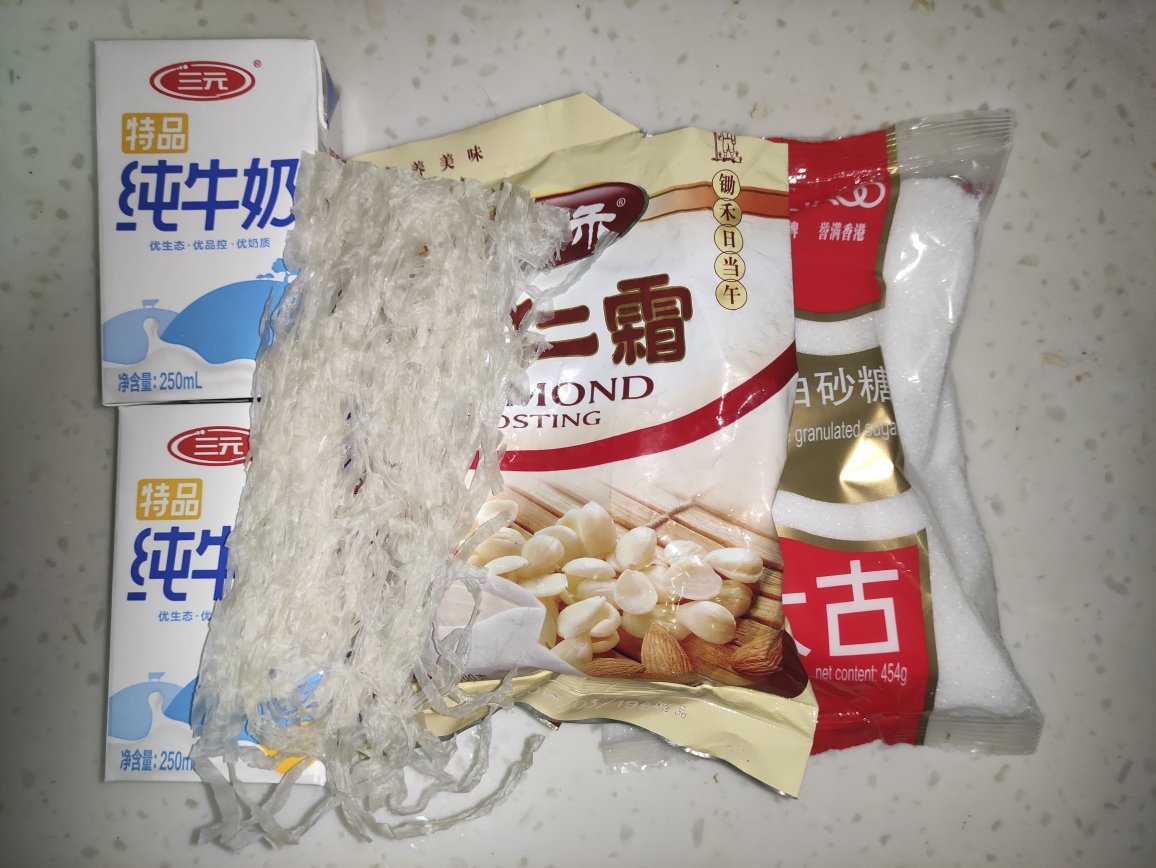 老北京小吃杏仁豆腐［传统甜品］的做法 步骤1