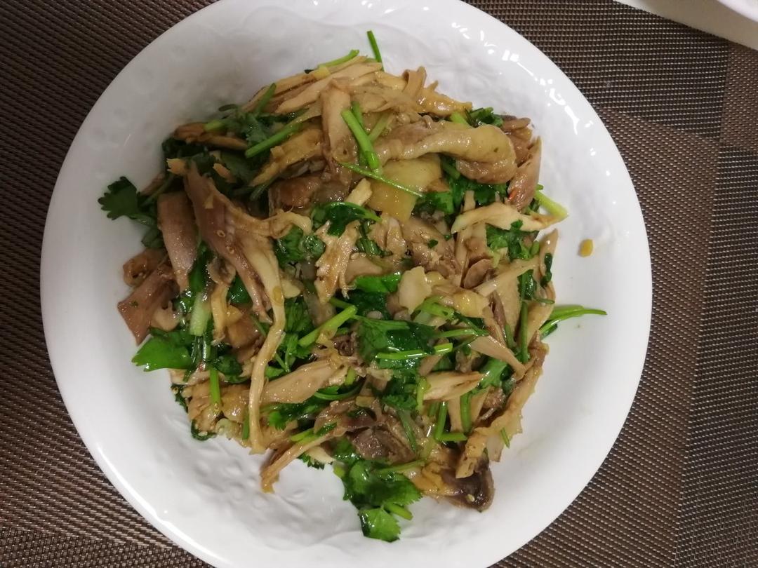 家常香嫩手撕鸡