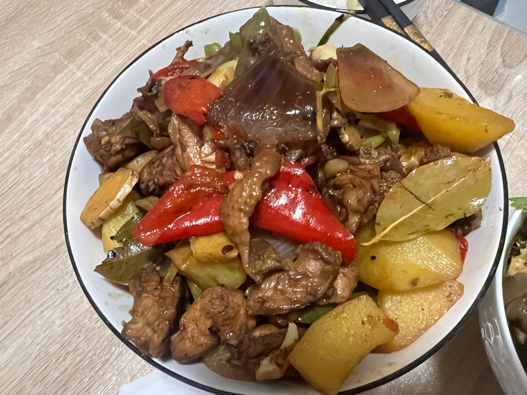 新疆大盘鸡无需争议