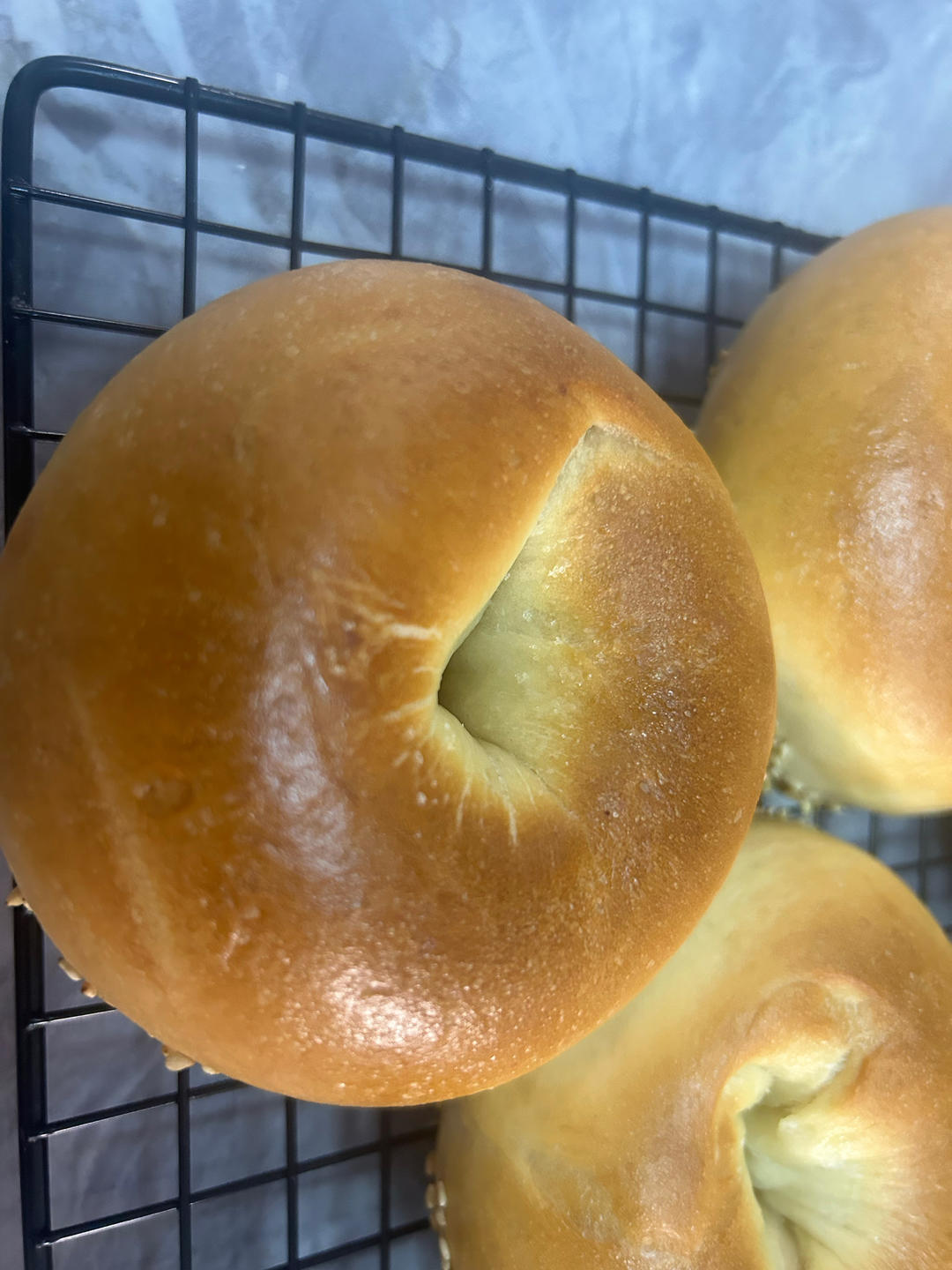 奶盐芝麻脆底贝果🥯咸香酥脆🧈奶味浓郁