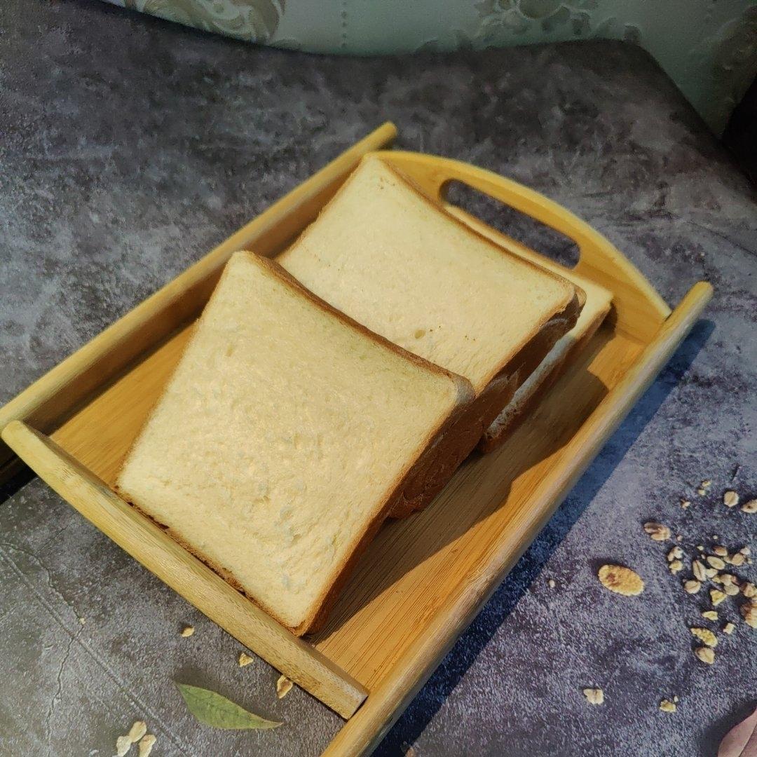 升级版奶香手撕吐司