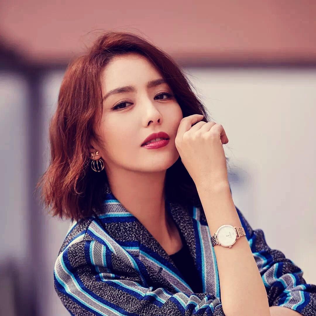 好奇的小团子