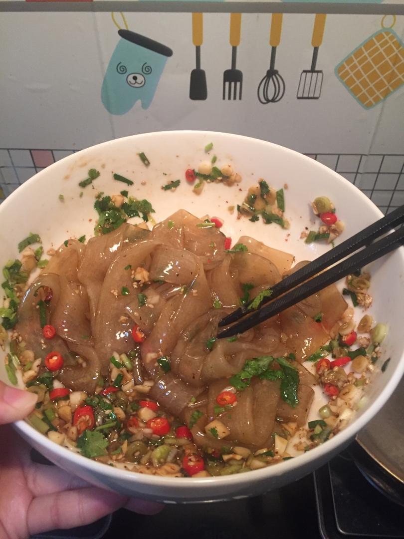 2块搞定Q弹顺滑的凉拌酸辣土豆粉💥 好吃到飙泪。