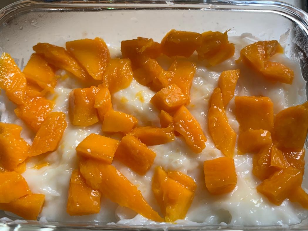 芒果夹心奶糕的做法