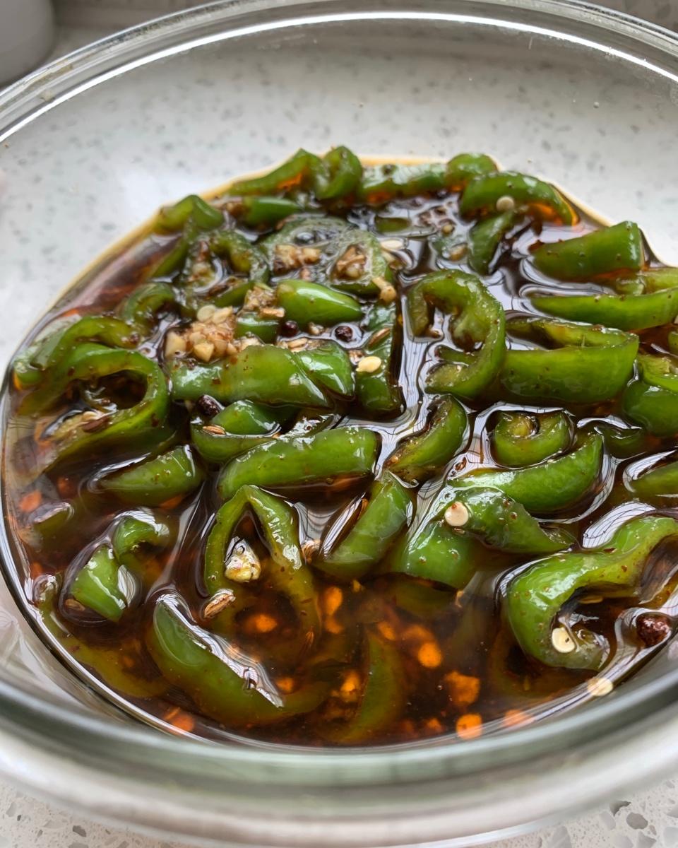能让你多吃一碗饭的开胃小咸菜～腌辣椒（尖椒）圈