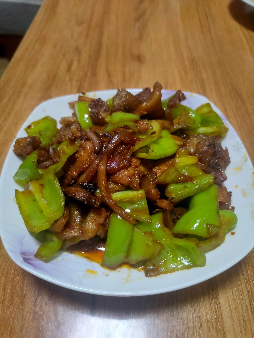 厨师长教你：“回锅肉”的正宗做法，先收藏