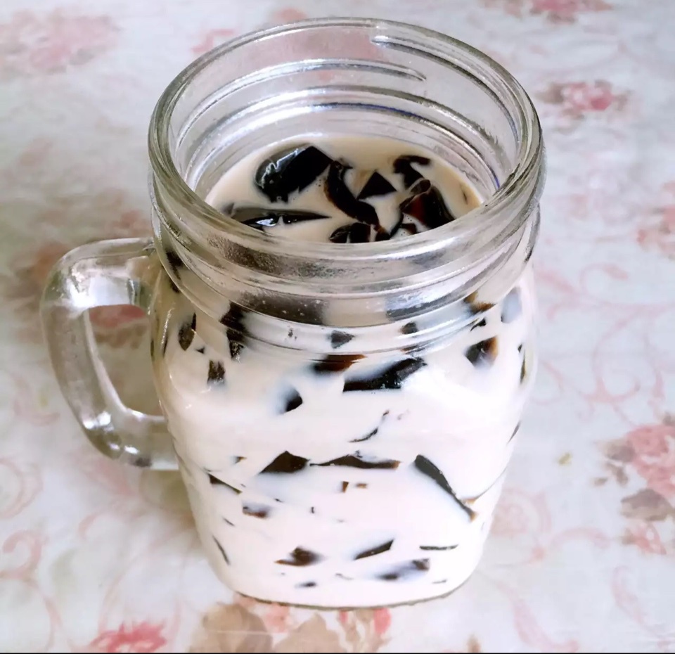 仙草奶茶