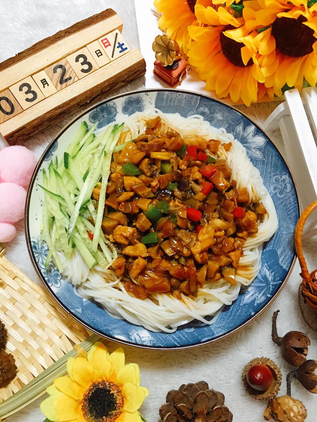 「蘑菇肉丁打卤面」一次得两碗999999的做法