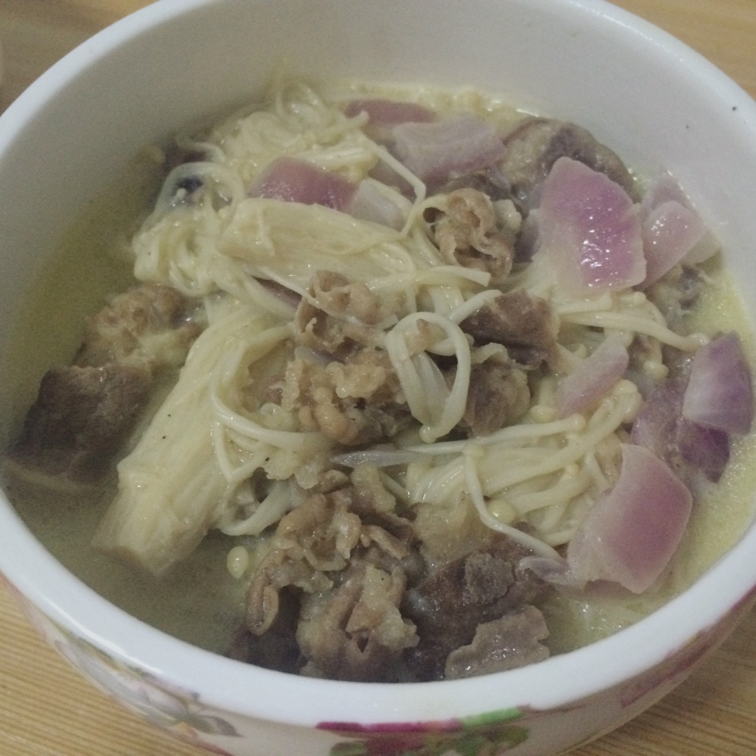 牛肉金针菇