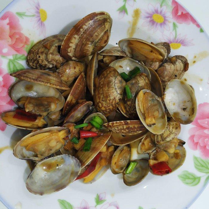 蒜香炒花甲